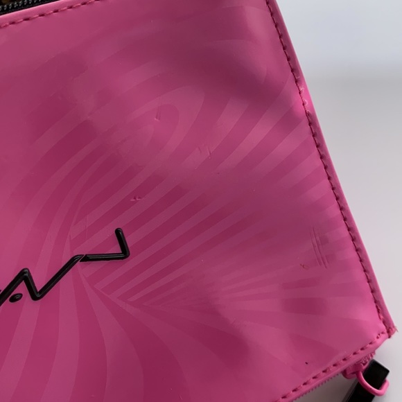 MAC 2 sided Cosmetic Pouch - Picture 3 of 5
